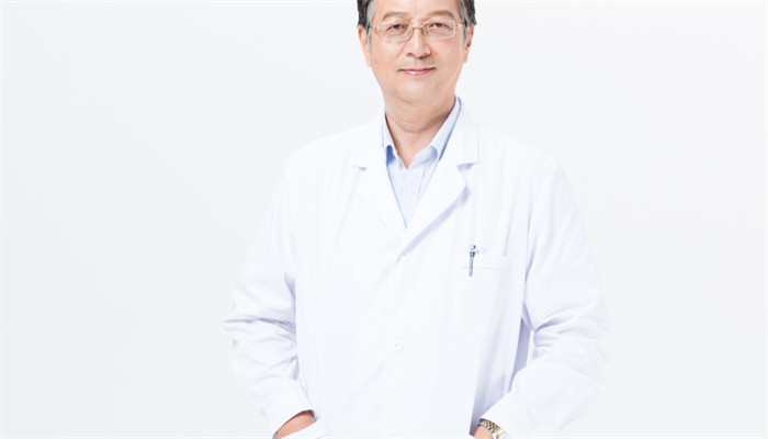 做梦梦见健在的父亲去世并痛哭