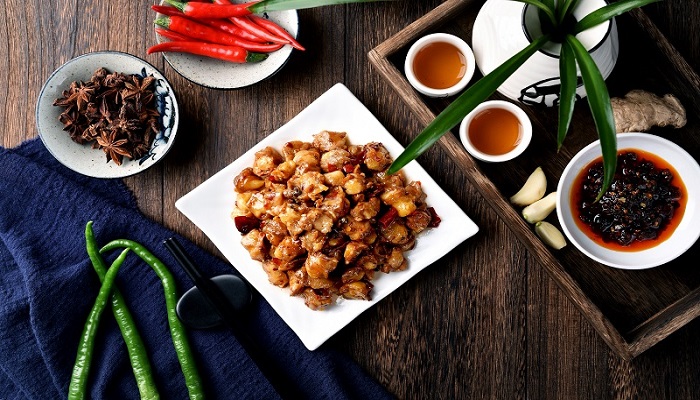 做梦梦见吃狗肉什么预兆