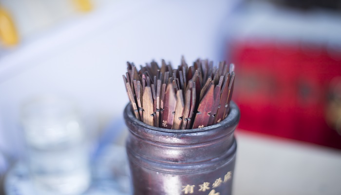 做梦梦见算命是什么意思 做梦梦见算命有什么预兆