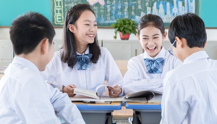 做梦梦见自己上课管不住学生