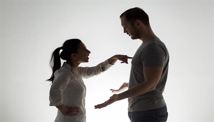 已婚女人做梦梦见打老公耳光