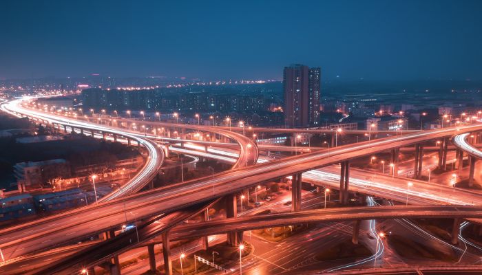做梦梦见走夜路是什么意思 做梦梦见走夜路是什么预兆