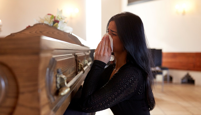 做梦梦见喜欢的人死了哭得很伤心