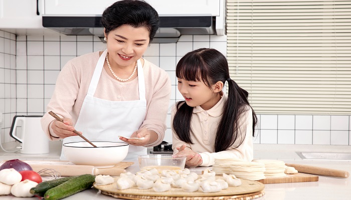 做梦梦见母亲复活是什么意思 做梦梦见母亲复活有什么预兆