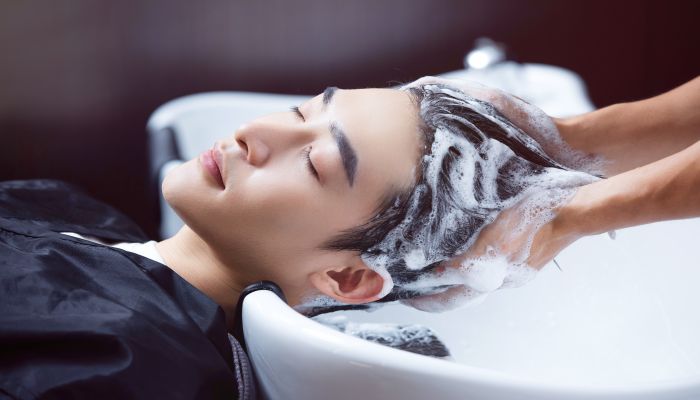 做梦梦见洗头是什么意思 做梦梦见洗头有什么预兆