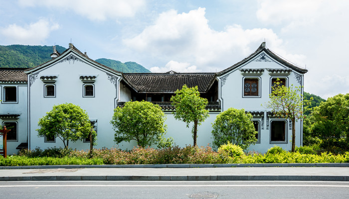 做梦梦见回老家了是什么意思