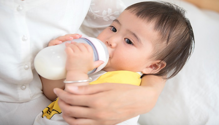 做梦梦见喂小孩吃奶是什么意思 做梦梦见喂小孩吃奶是什么预兆