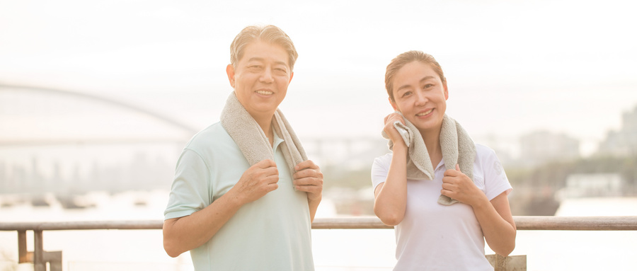 做梦梦见帮爷爷穿寿衣是什么意思