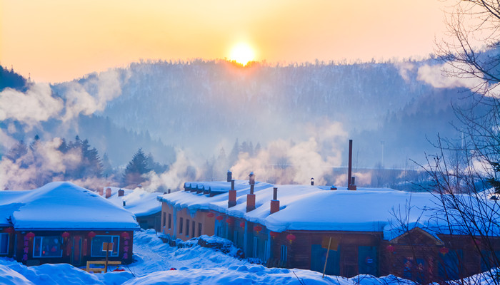 做梦梦见下大雪建房子