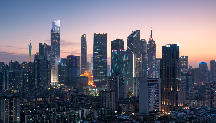 做梦梦见家人来到自己的城市