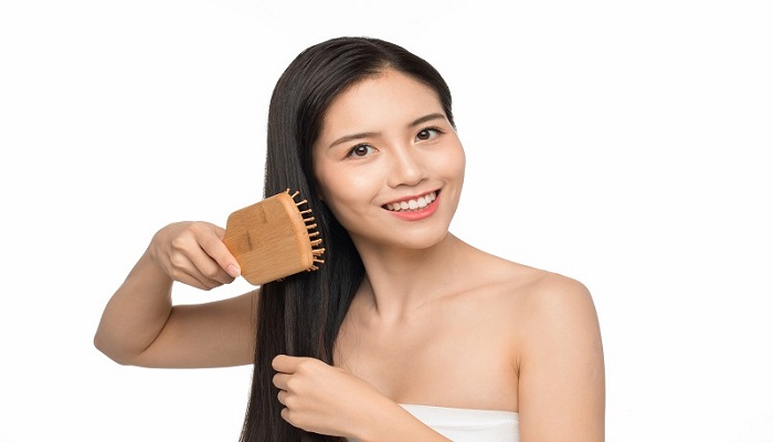 做梦梦见别人给自己梳头