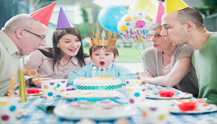 女人做梦梦见生日蛋糕是什么意思 女人做梦梦见生日蛋糕有什么预兆