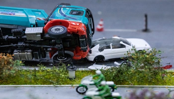 做梦梦见路上车祸躺着死人