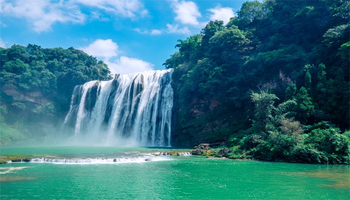 做梦梦见高山流清水是什么预兆