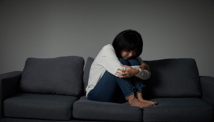 女人做梦梦见被男人缠着不放