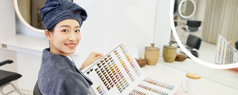 做梦梦见自己染头发了是什么征兆