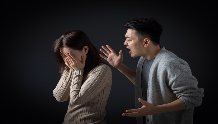 做梦梦见跟亲人吵架是什么预兆
