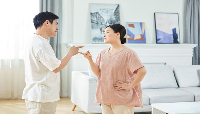 做梦梦见两口子吵架是什么意思
