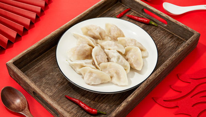 做梦梦见自己烧水饺给儿子吃