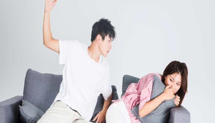 做梦梦见打人耳光是什么意思