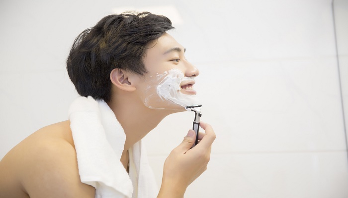 做梦梦见刮胡子
