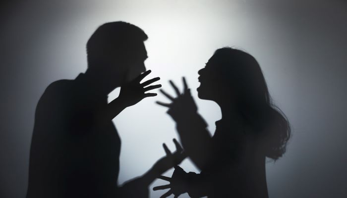 做梦梦见和老板娘吵架是什么预兆