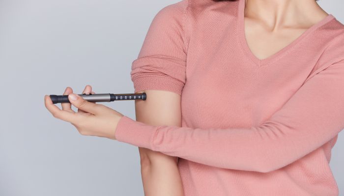 做梦梦见注射器什么意思 做梦梦见注射器预示什么