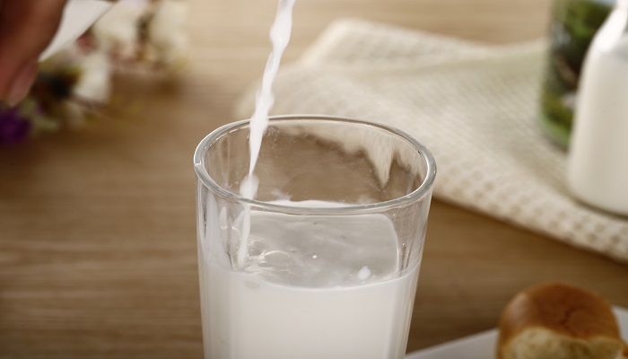 做梦梦见自己出母乳了是什么意思 做梦梦见自己出母乳了有什么预兆