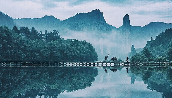 做梦梦见很美的风景还有水