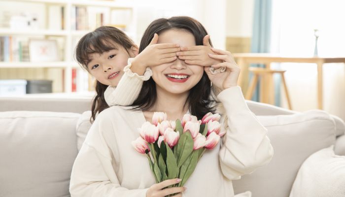 做梦梦见眼晴被蒙是什么意思 做梦梦见眼晴被蒙有什么预兆