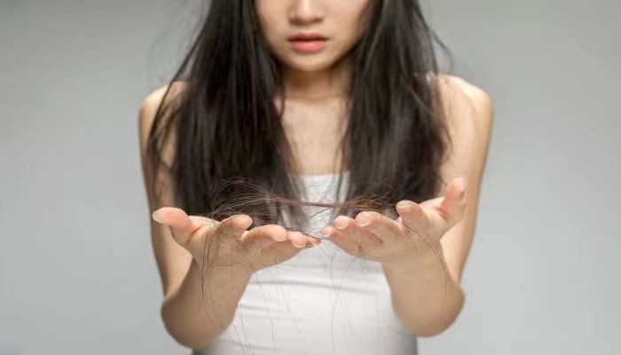 做梦梦见戴假发是什么意思 做梦梦见戴假发是什么预兆