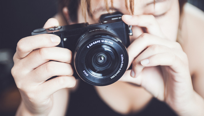 做梦梦见给婆婆拍照片