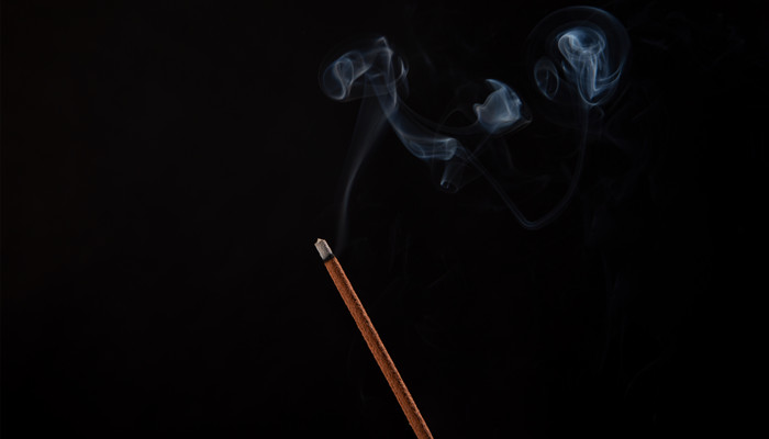 做梦梦见香断了是什么意思啊?