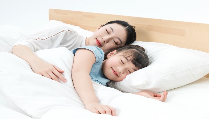做梦梦见别人小孩光着全身