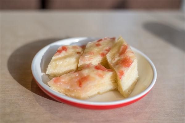 做梦梦见吃油糕是什么预兆