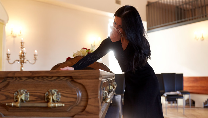 做梦梦见死人复活还说话了