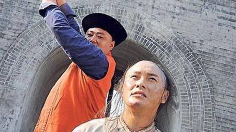 做梦梦见砍头人头落地是什么意思
