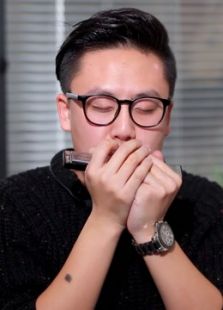 雨晗的口琴教室